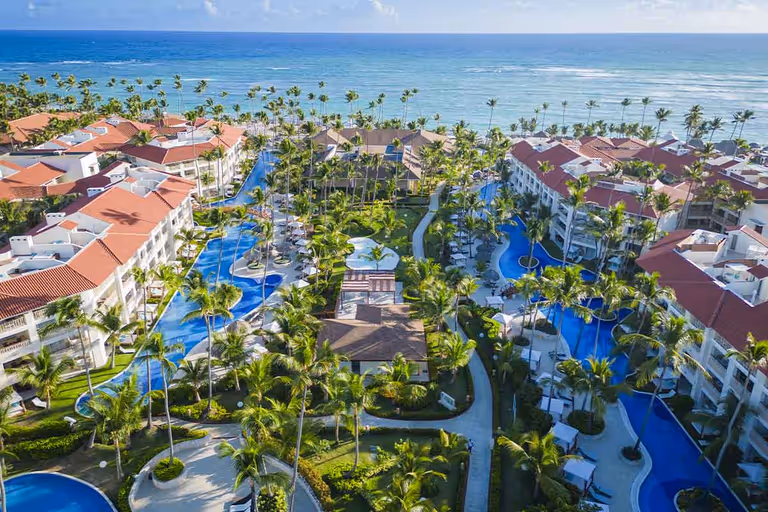 Majestic Mirage Transfer – VIP Luxury Ride from PUJ (Best Option)