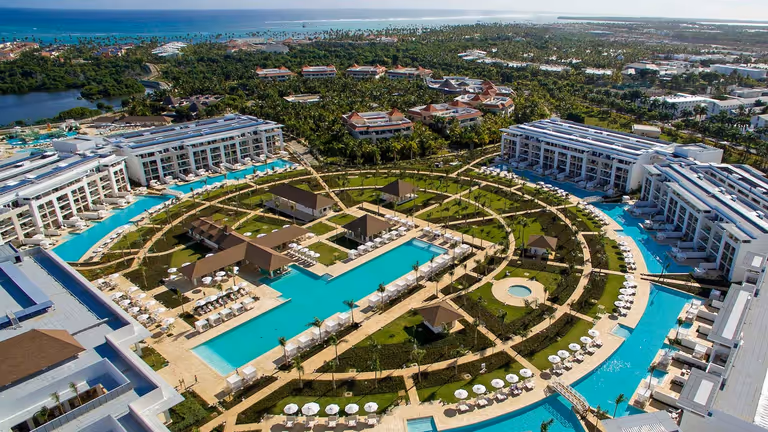 Paradisus Grand Cana Transfer – Luxury PUJ Airport Transportation Guide